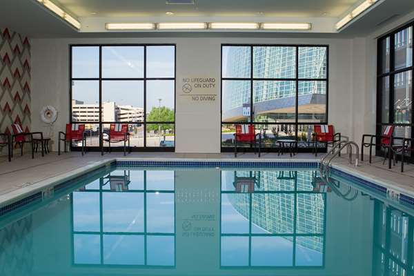 Pool - Hampton Inn & Suites Downtown Tulsa