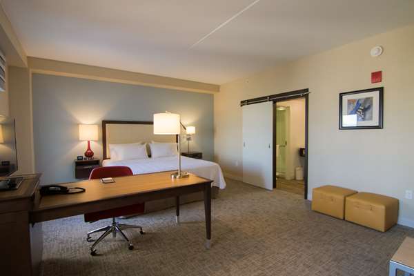  - Hampton Inn & Suites Downtown Tulsa