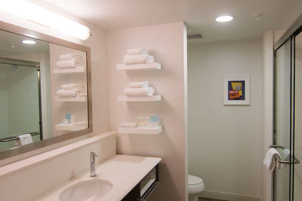  - Hampton Inn & Suites Downtown Tulsa