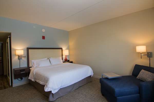  - Hampton Inn & Suites Downtown Tulsa