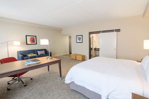  - Hampton Inn & Suites Downtown Tulsa