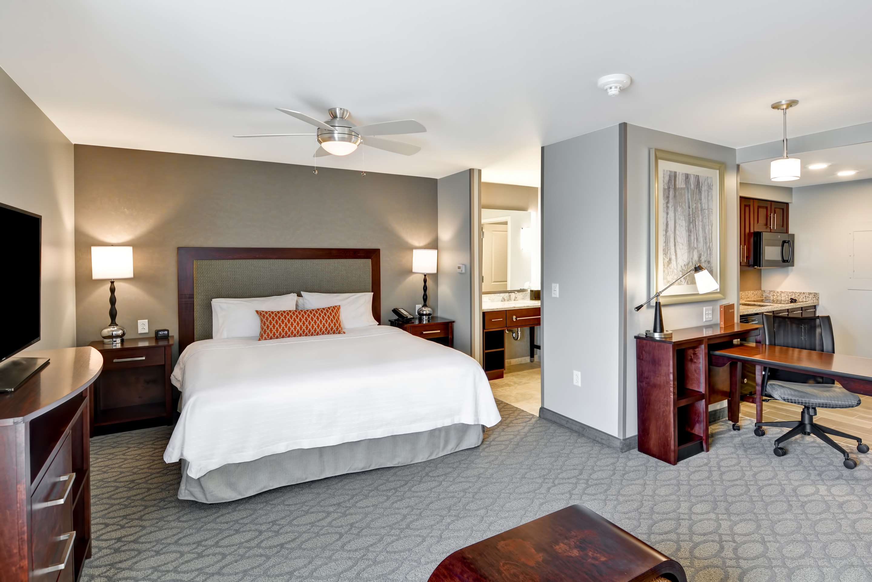 Guest room