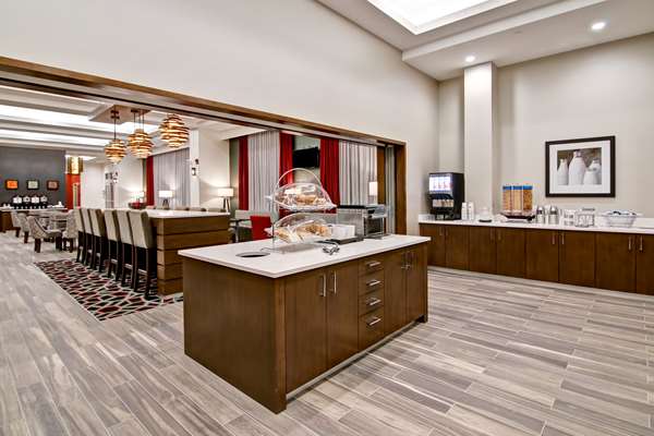 Amenities - Hampton Inn & Suites Grande Prairie