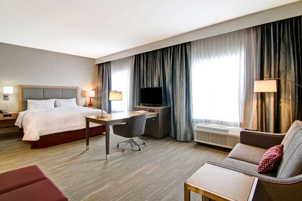  - Hampton Inn & Suites Grande Prairie