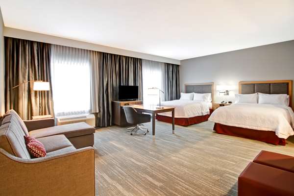  - Hampton Inn & Suites Grande Prairie