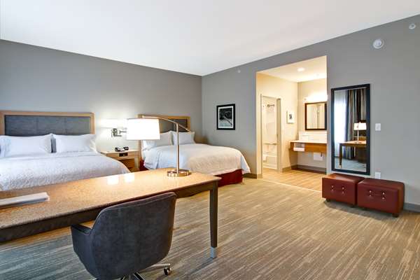  - Hampton Inn & Suites Grande Prairie