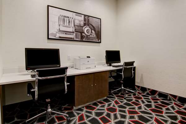 Conference Area - Hampton Inn & Suites Grande Prairie