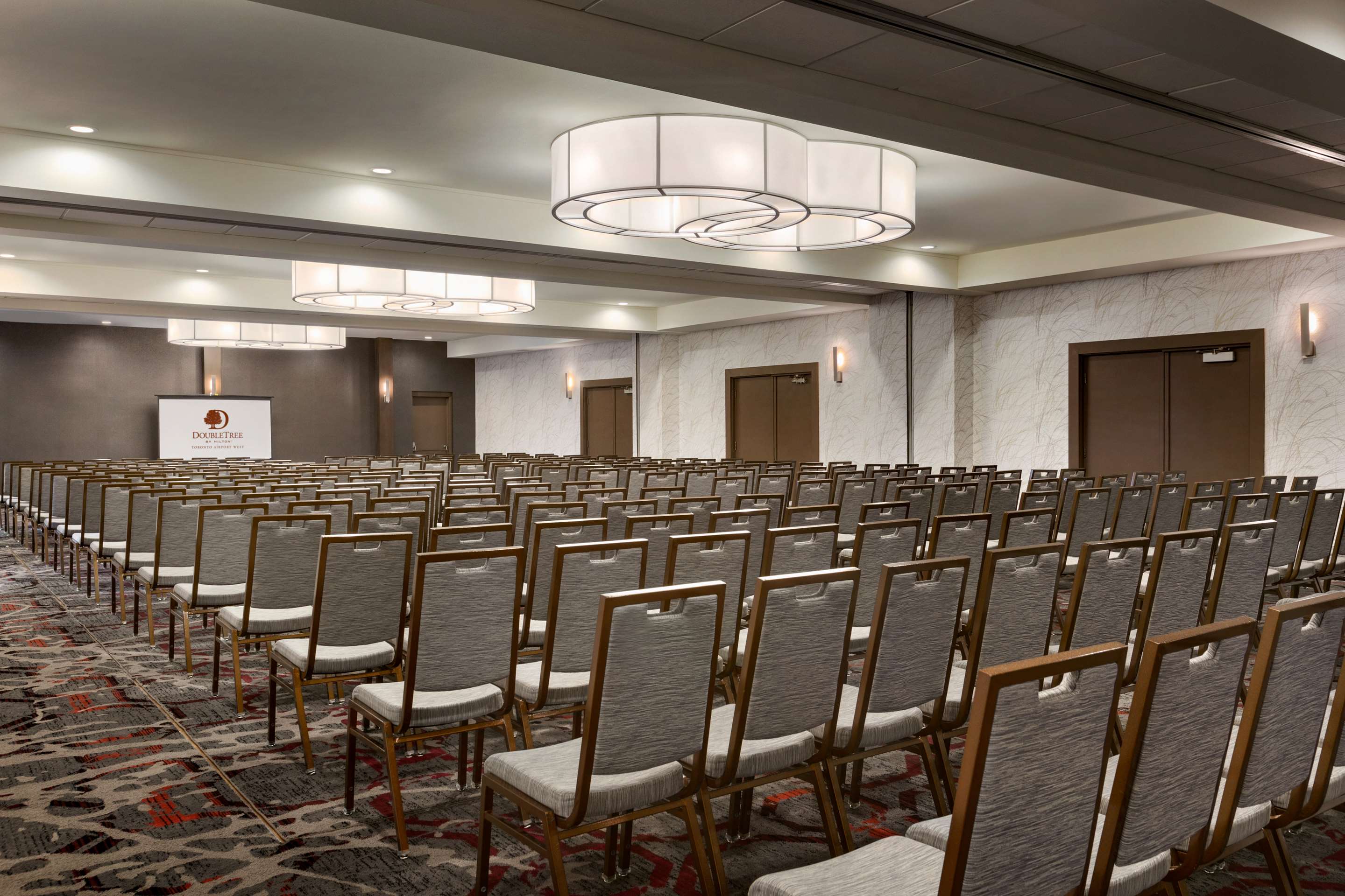 Meeting Room | DoubleTree by Hilton Toronto Airport West
