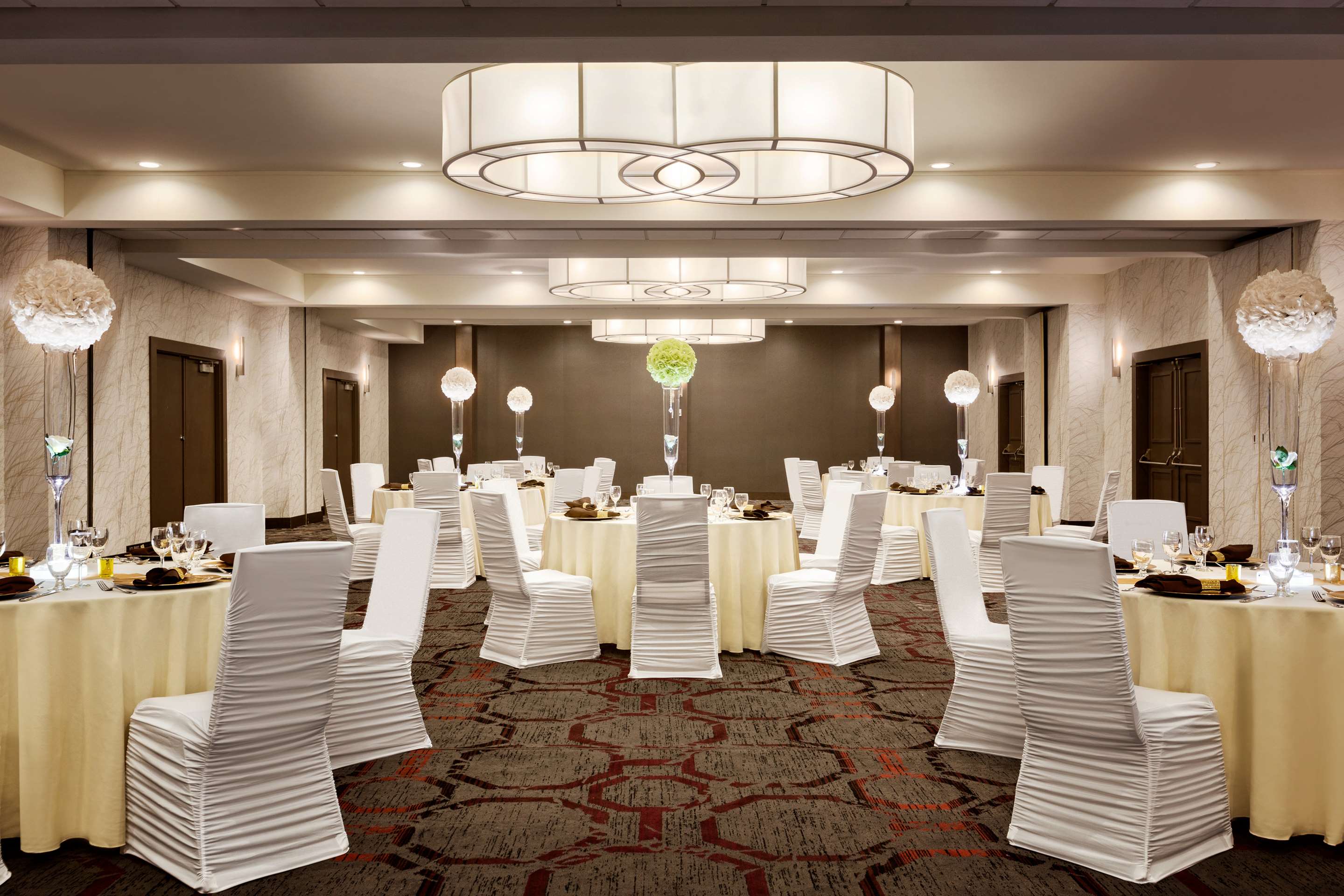 Meeting Room | DoubleTree by Hilton Toronto Airport West