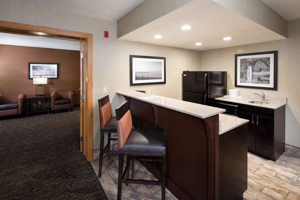 Suite - Best Western Ramkota Hotel Rapid City - I-90, Exit 59