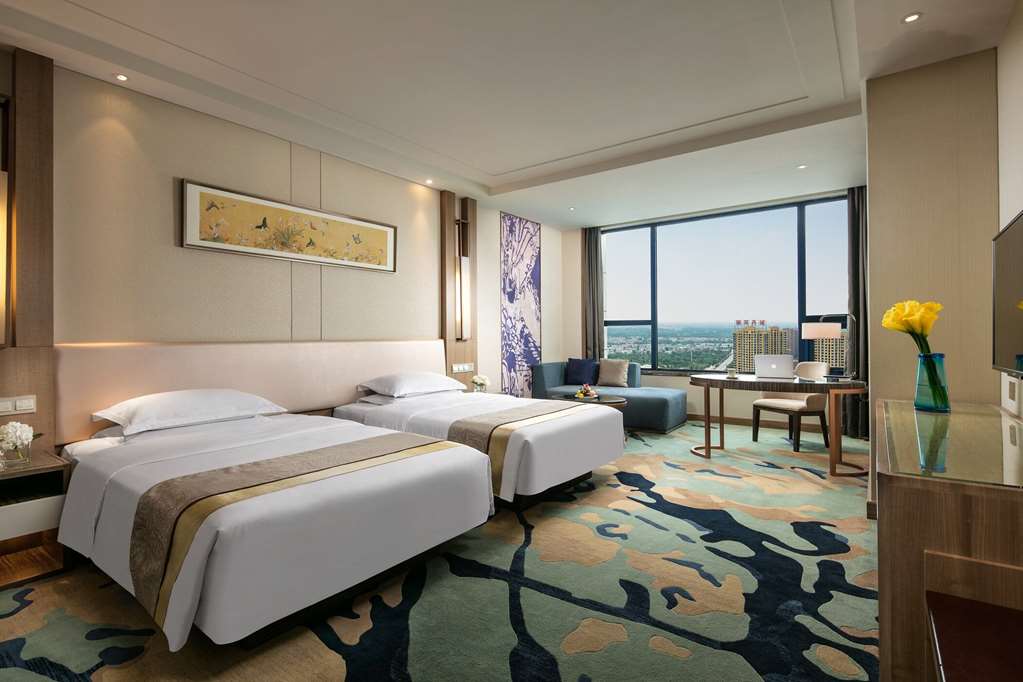 RAMADA HEZE-guestroom-Guest Room,On-Site.jpg
