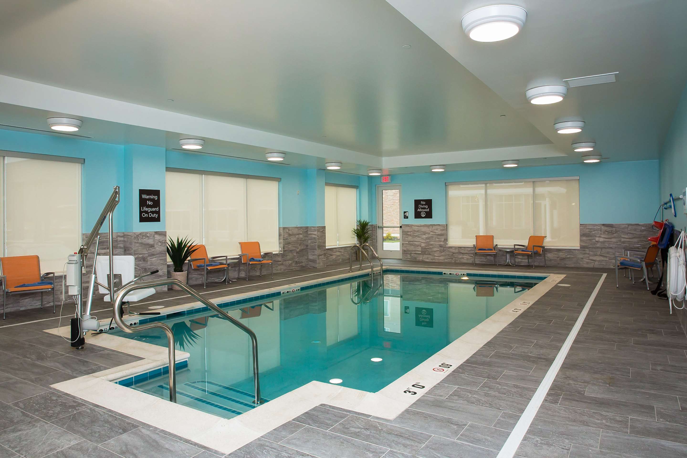 Pool | Homewood Suites by Hilton Allentown Bethlehem Center Valley