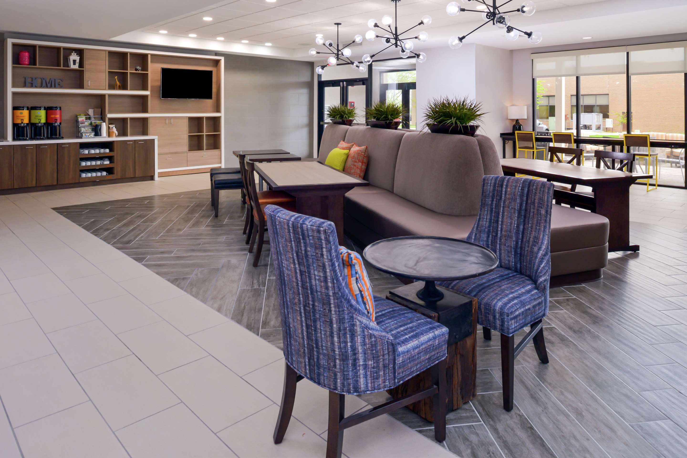 Lobby | Home2 Suites by Hilton Merrillville
