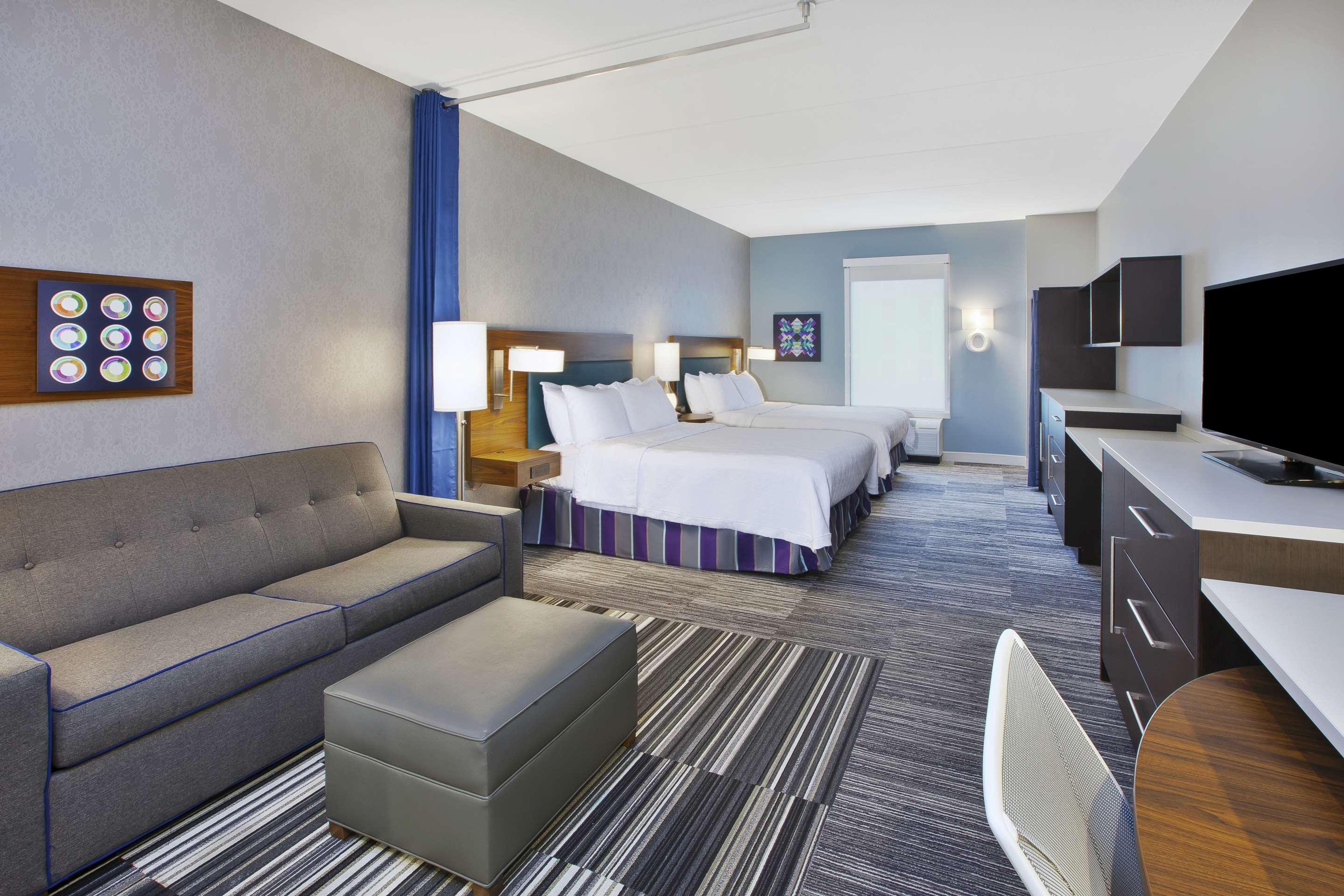 Guest room