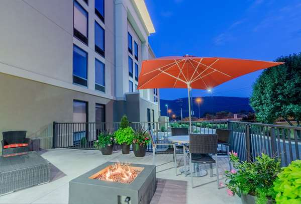 Exterior view - Hampton Inn Covington