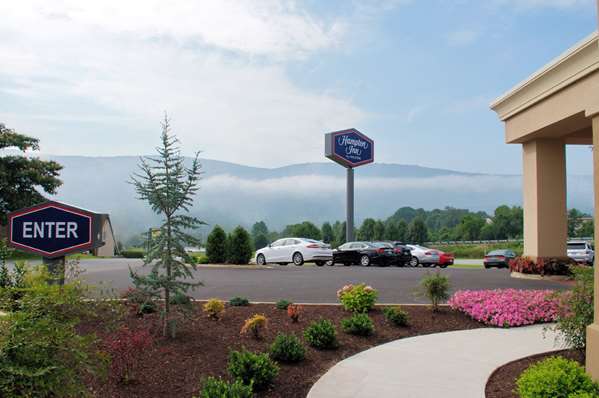 Exterior view - Hampton Inn Covington