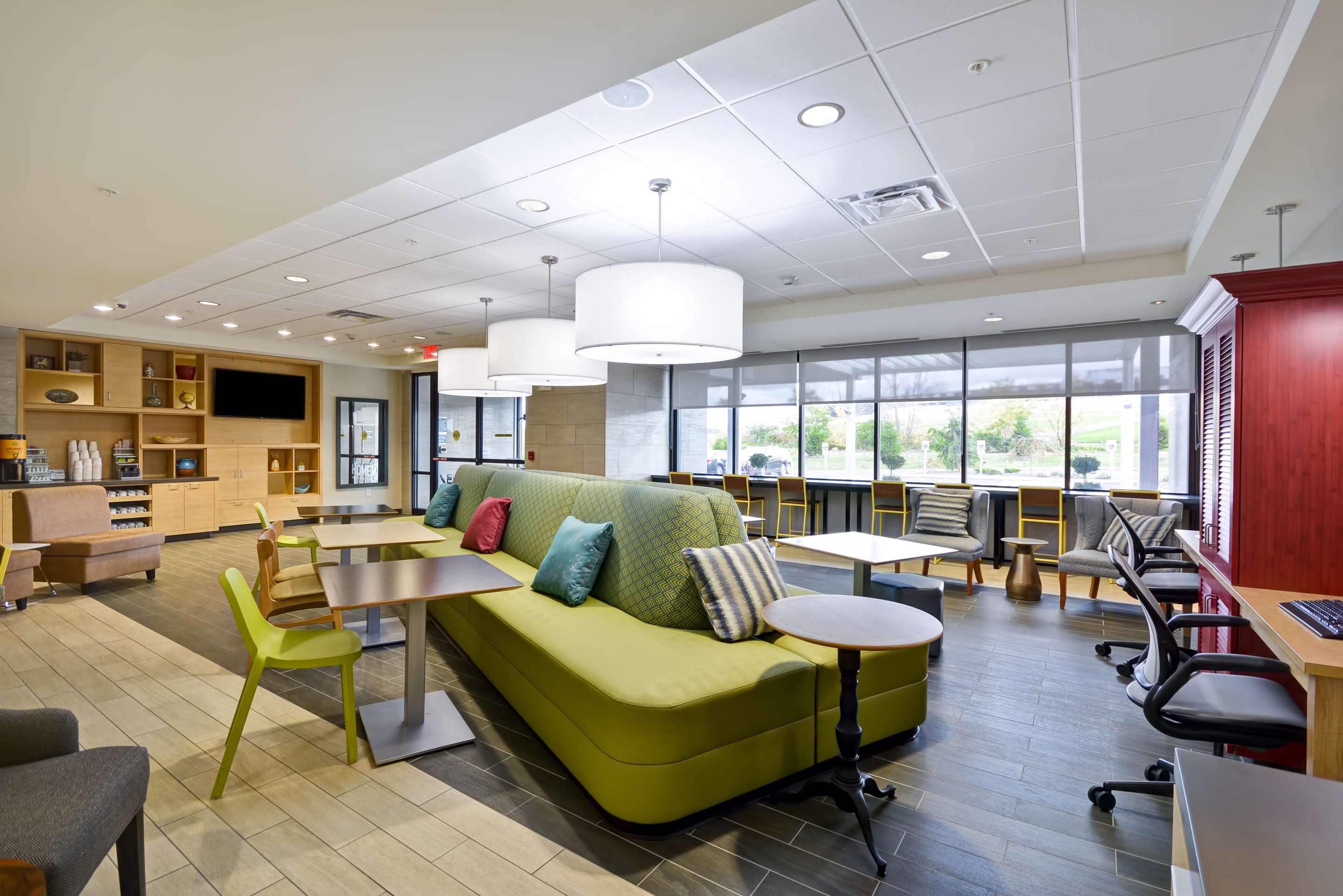 Lobby | Home2 Suites by Hilton Oswego