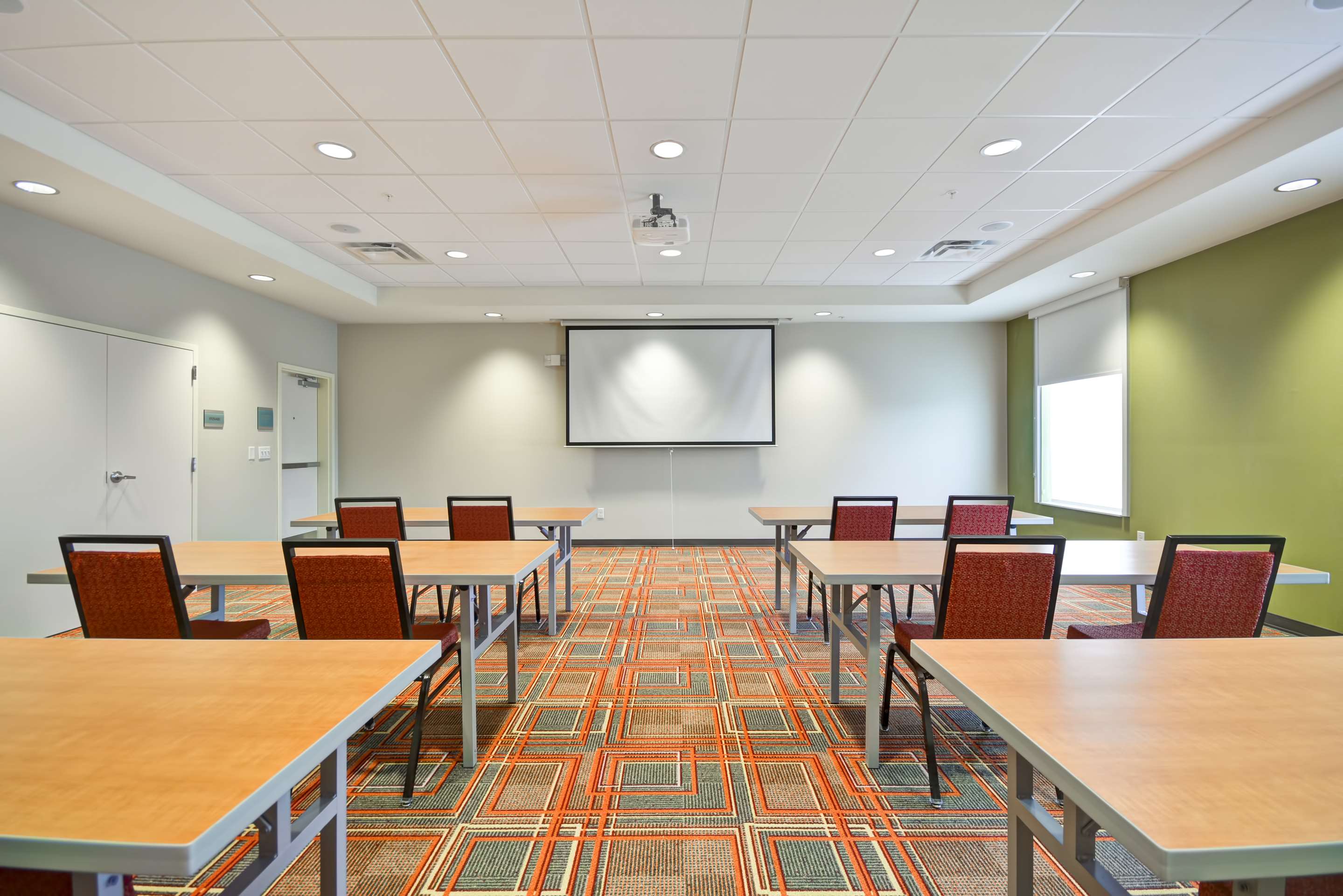 Meeting Room | Home2 Suites by Hilton Oswego