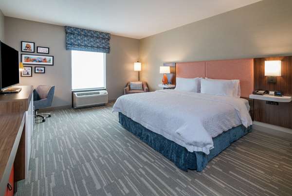 - Hampton Inn & Suites Glenarden - I-95 & I-495, Exit 17