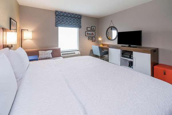  - Hampton Inn & Suites Glenarden - I-95 & I-495, Exit 17