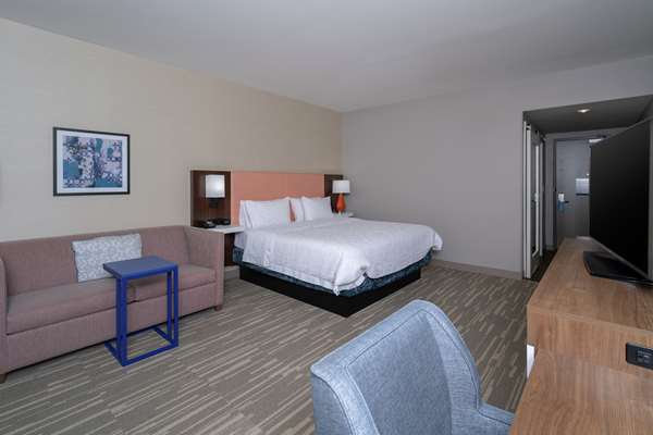  - Hampton Inn & Suites Glenarden - I-95 & I-495, Exit 17