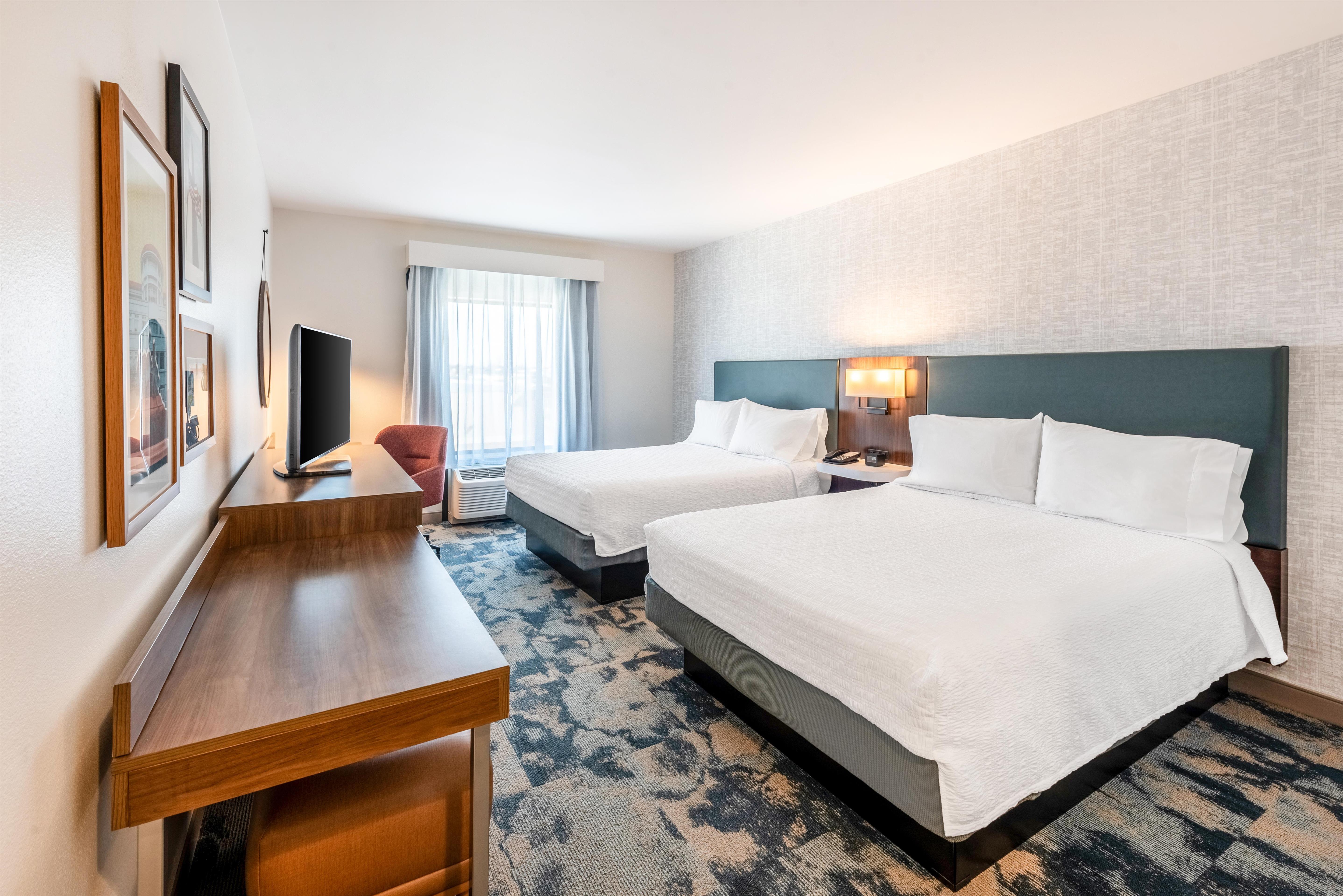 Hampton Inn & Suites Glenarden, MD/Washington DC Room Type - 2 QNS MICROWV FRIDGE NS