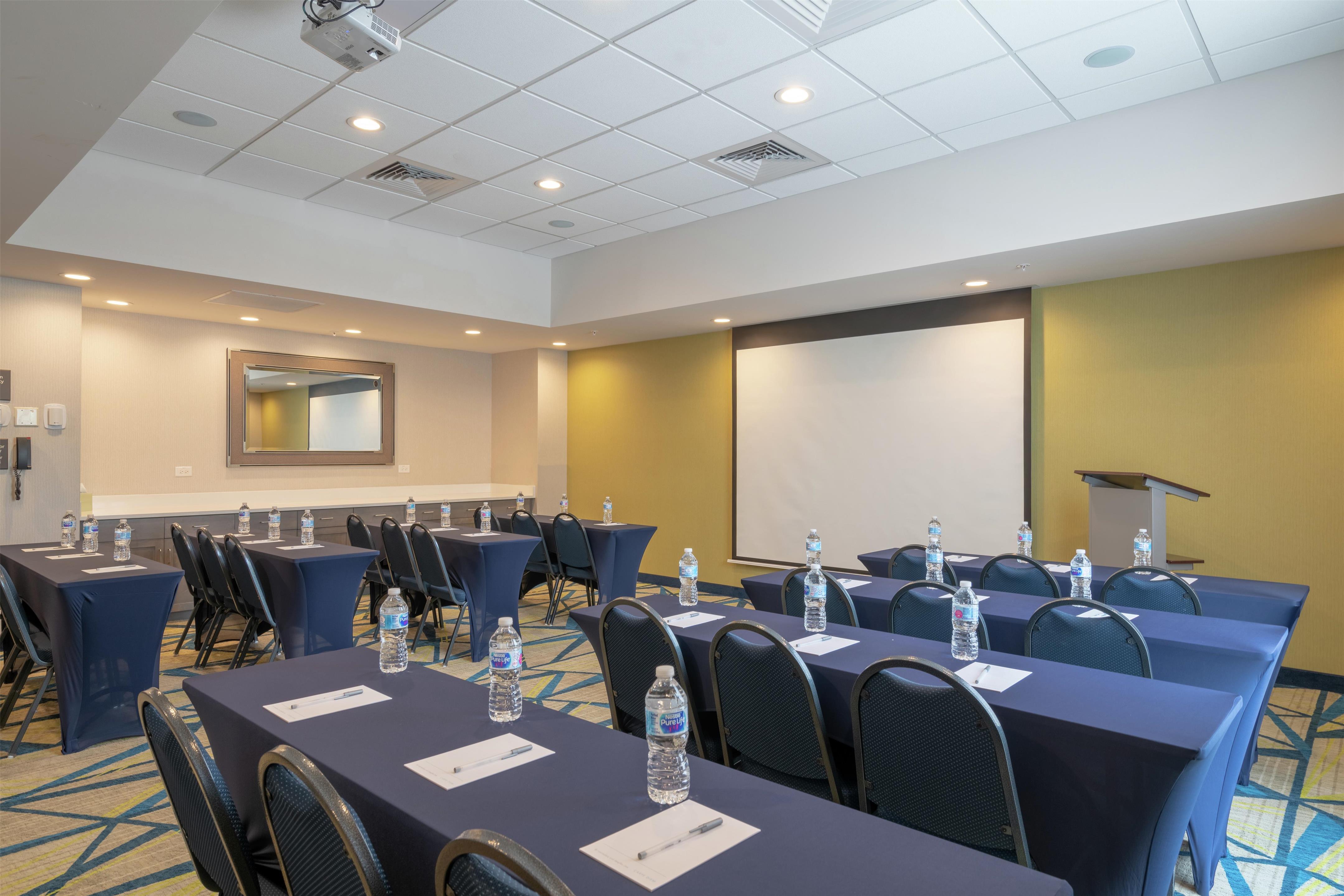 Meeting Room | Hampton Inn & Suites Glenarden/Washington DC