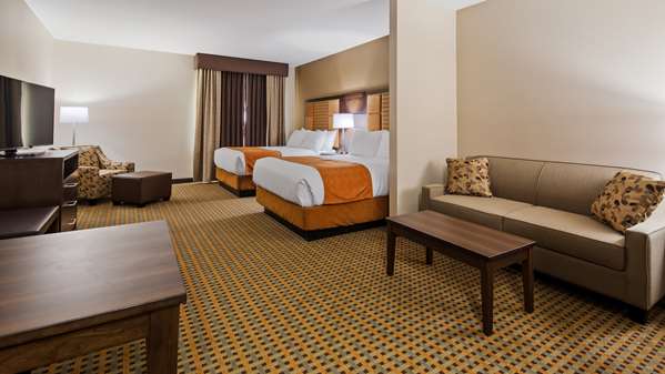 - Best Western Plus Hinton Inn & Suites