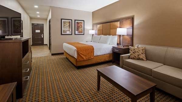  - Best Western Plus Hinton Inn & Suites