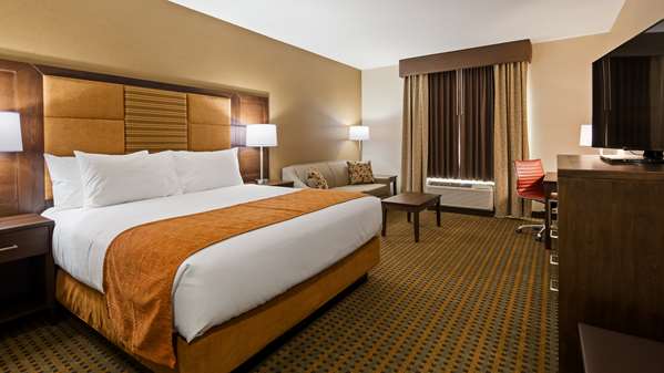  - Best Western Plus Hinton Inn & Suites