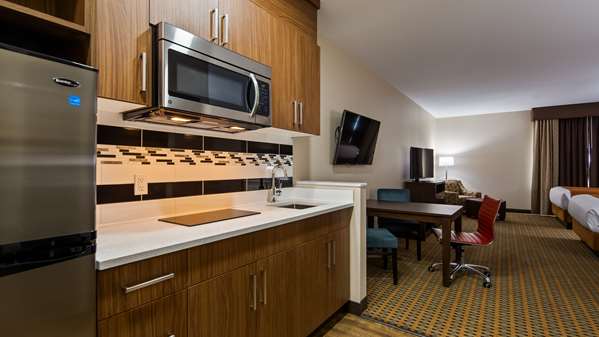  - Best Western Plus Hinton Inn & Suites
