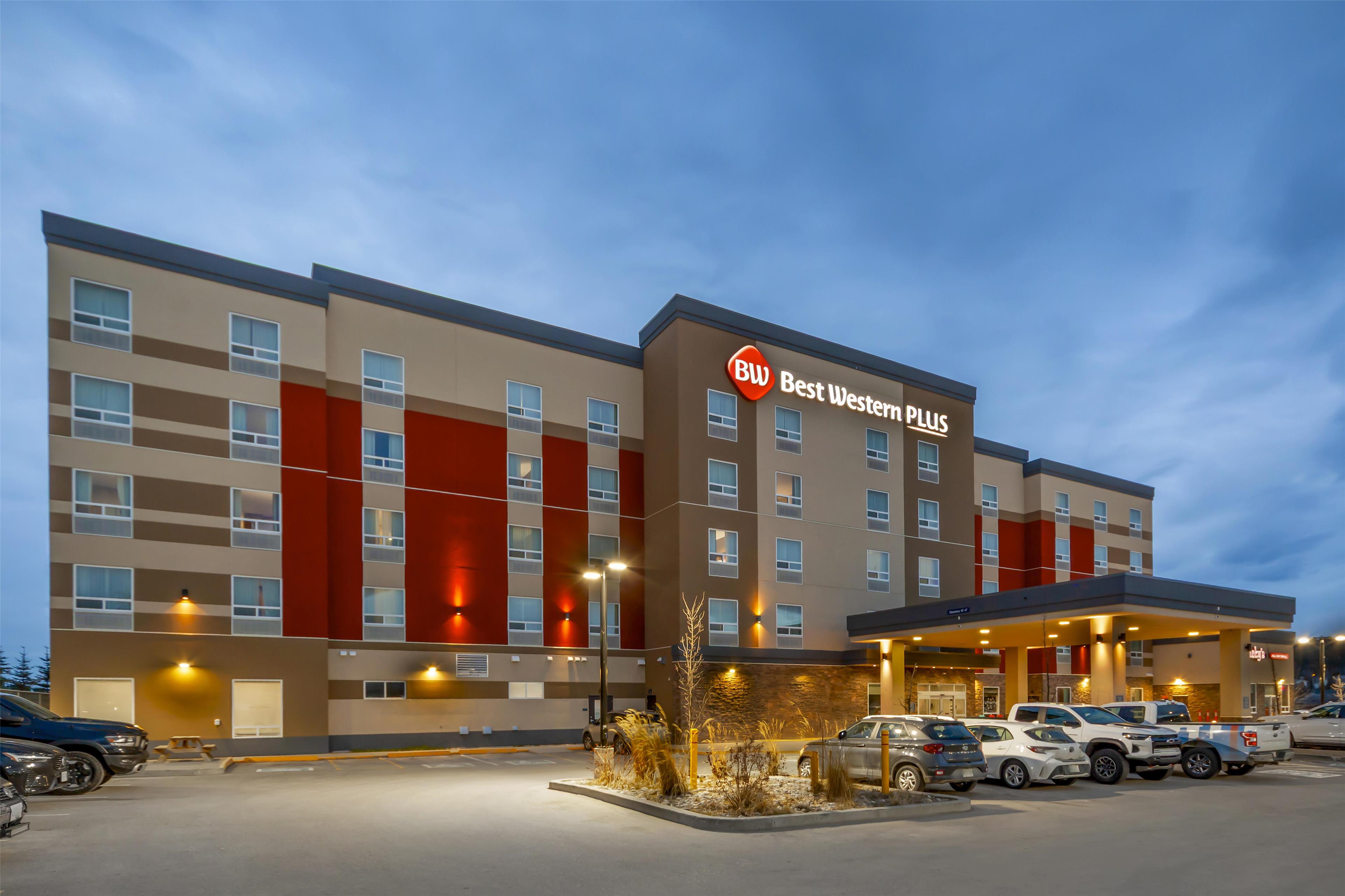 Best Western Plus Hinton Inn Suites