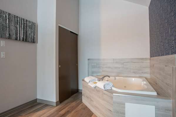 Suite - Best Western Plus Prince George Hotel