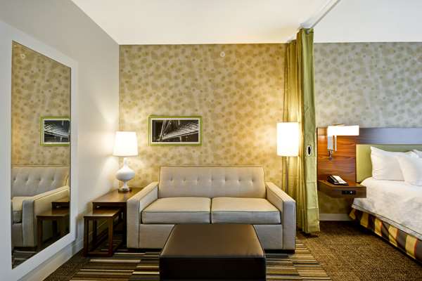  - Home2 Suites by Hilton Baylor Dallas - I-345, Exits 284C & 285