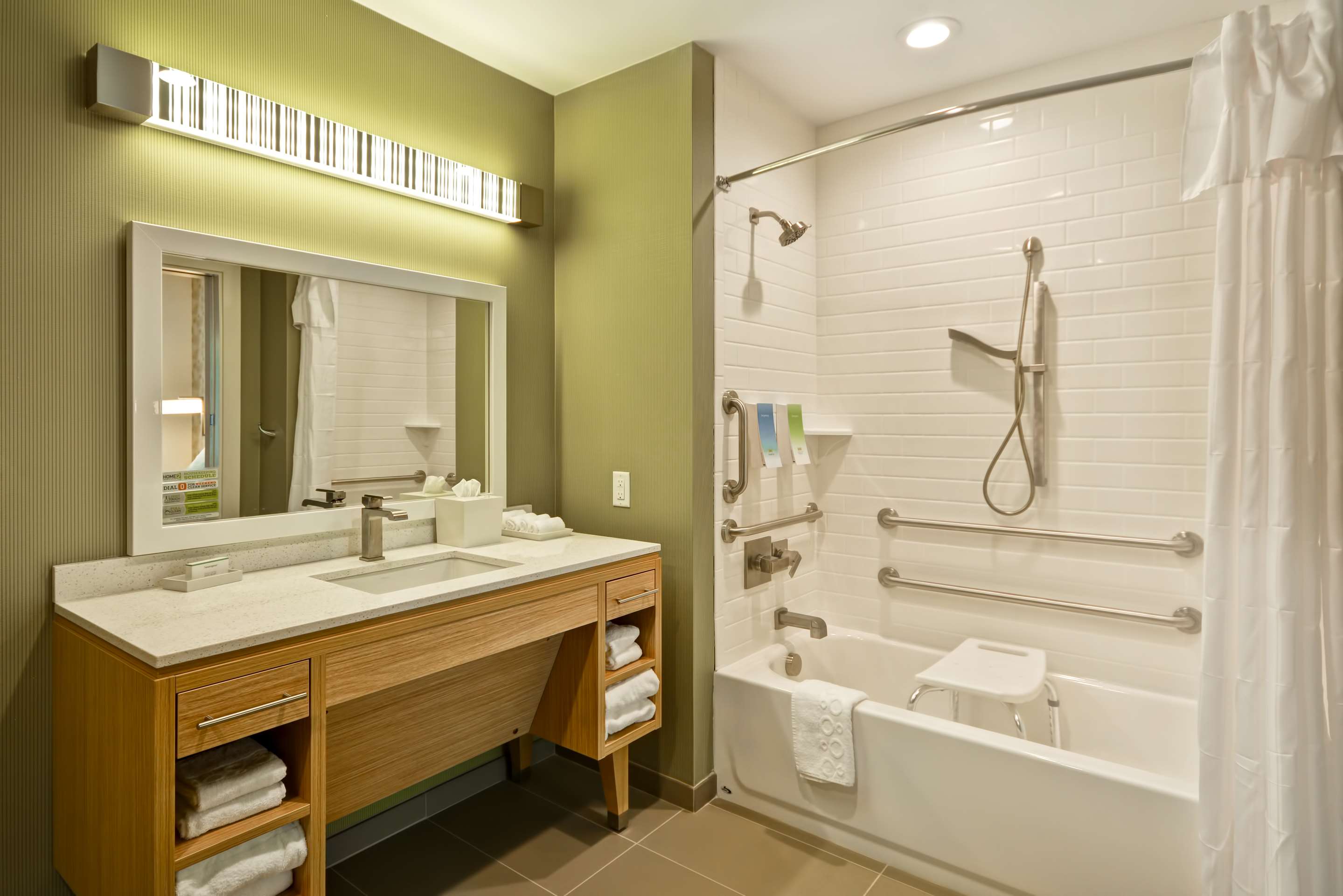 Guest room bath