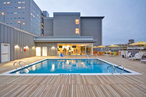 Pool - Home2 Suites by Hilton Baylor Dallas - I-345, Exits 284C & 285