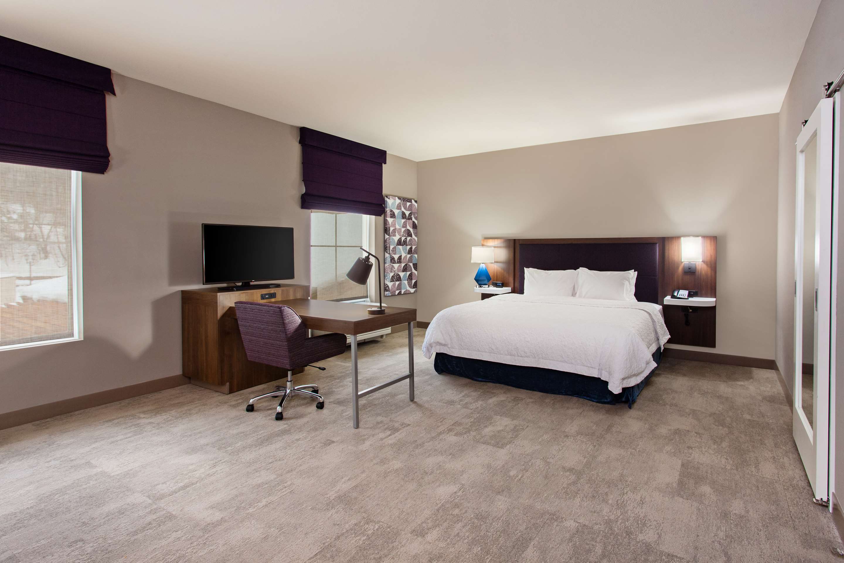 Guest room