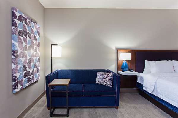  - Hampton Inn Leavenworth