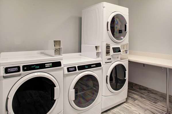  - Hampton Inn East Flagstaff - I-40, Exit 201