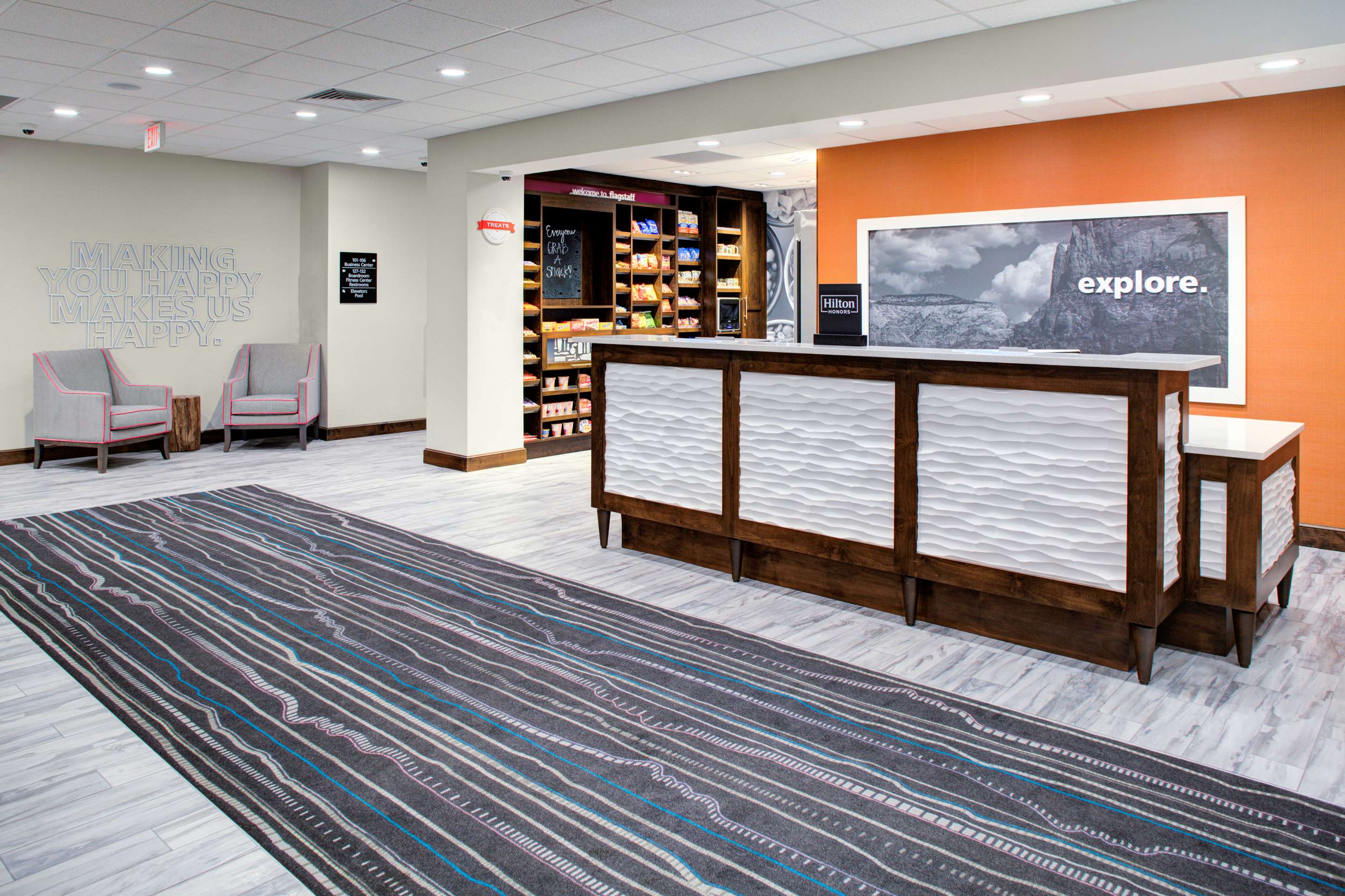 Reception | Hampton Inn & Suites Flagstaff East