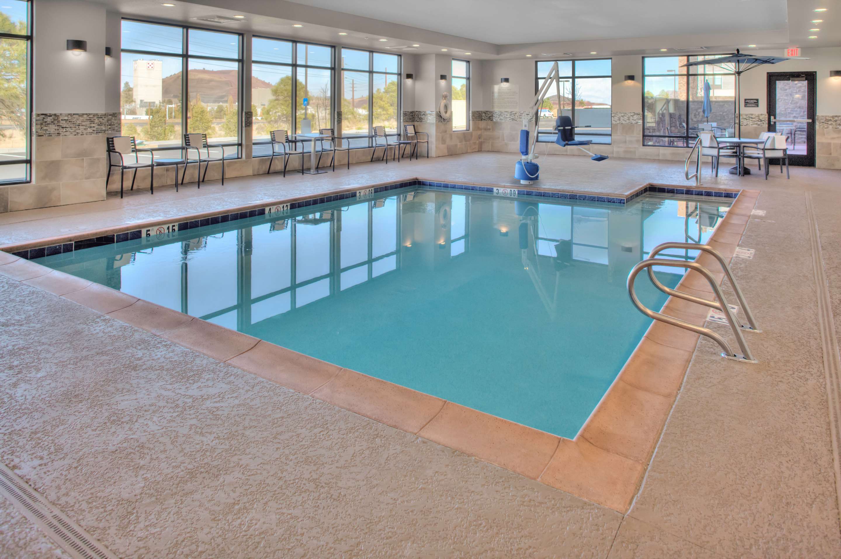 Pool | Hampton Inn & Suites Flagstaff East