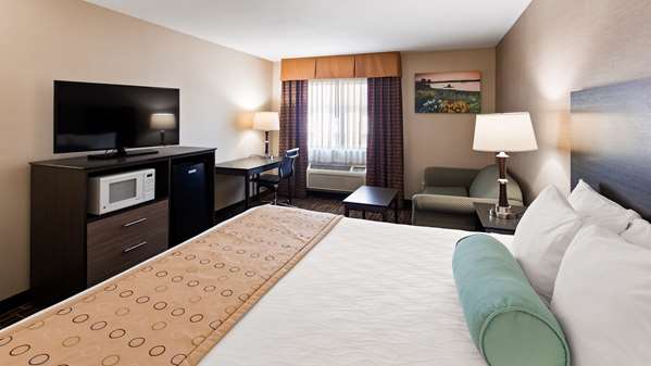  - Best Western Airport Inn Moline - I-74, Exit 4A