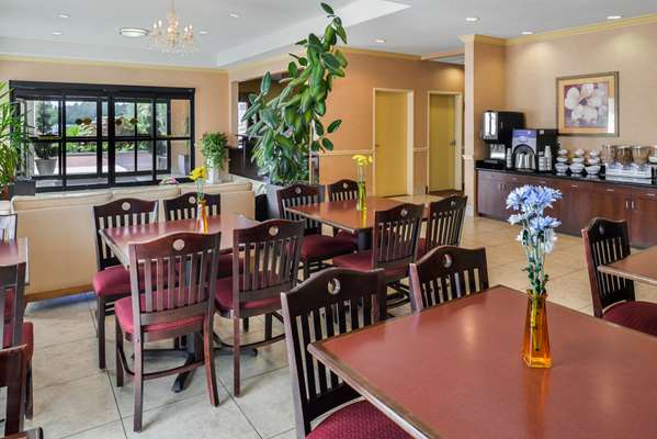 Amenities - Americas Best Value Inn Livingston