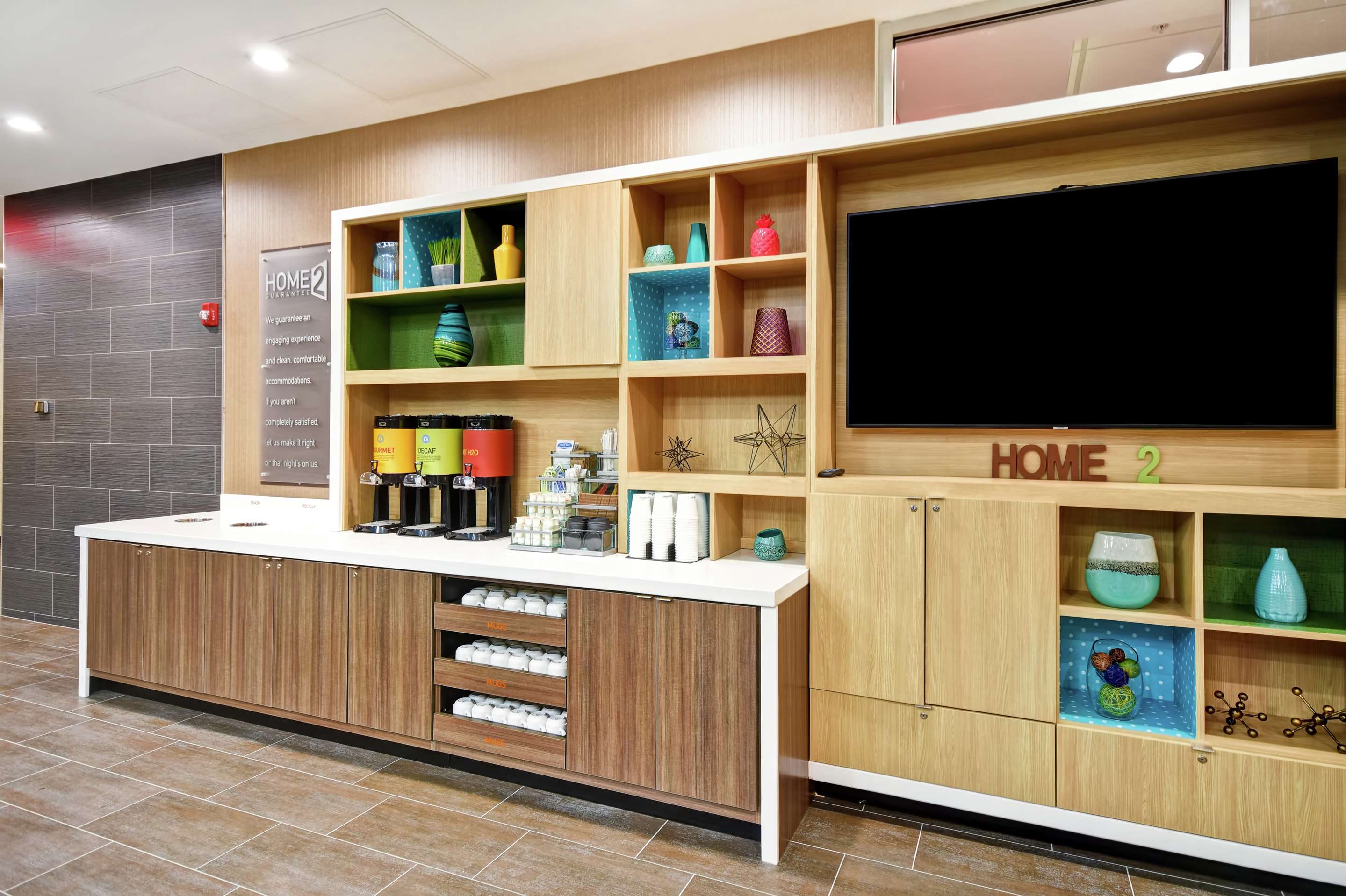 Lobby | Home2 Suites by Hilton Columbus Downtown