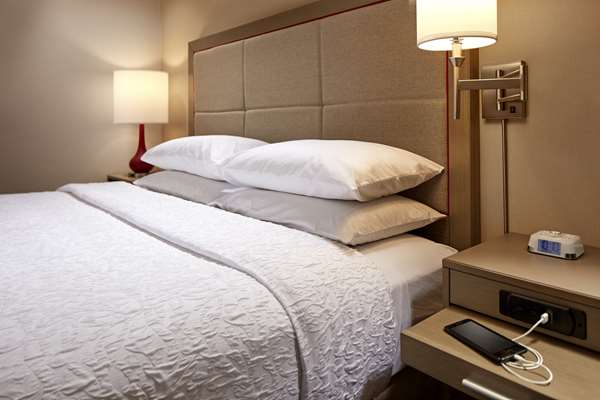  - Hampton Inn Airport Long Beach