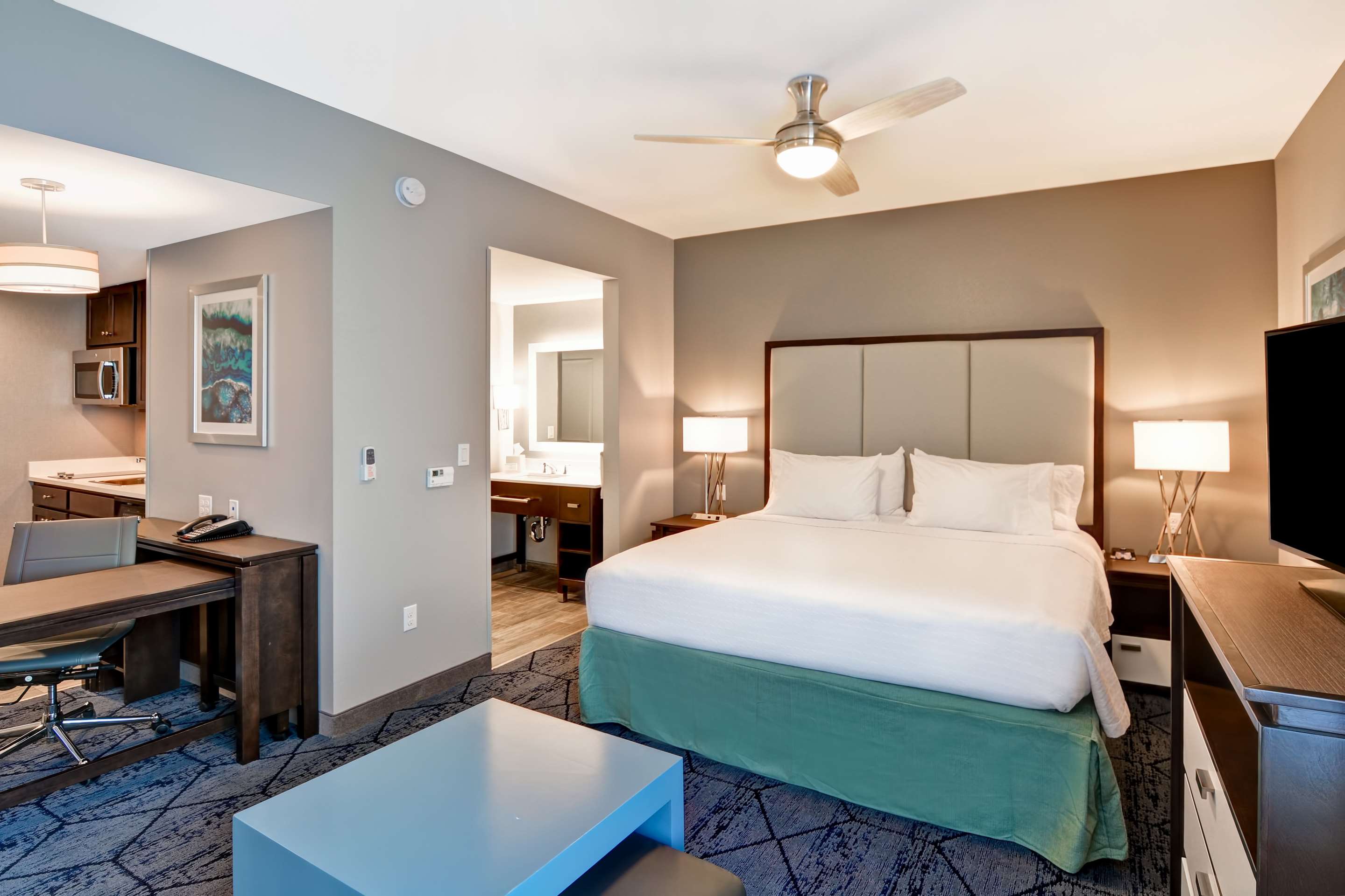 Guest room