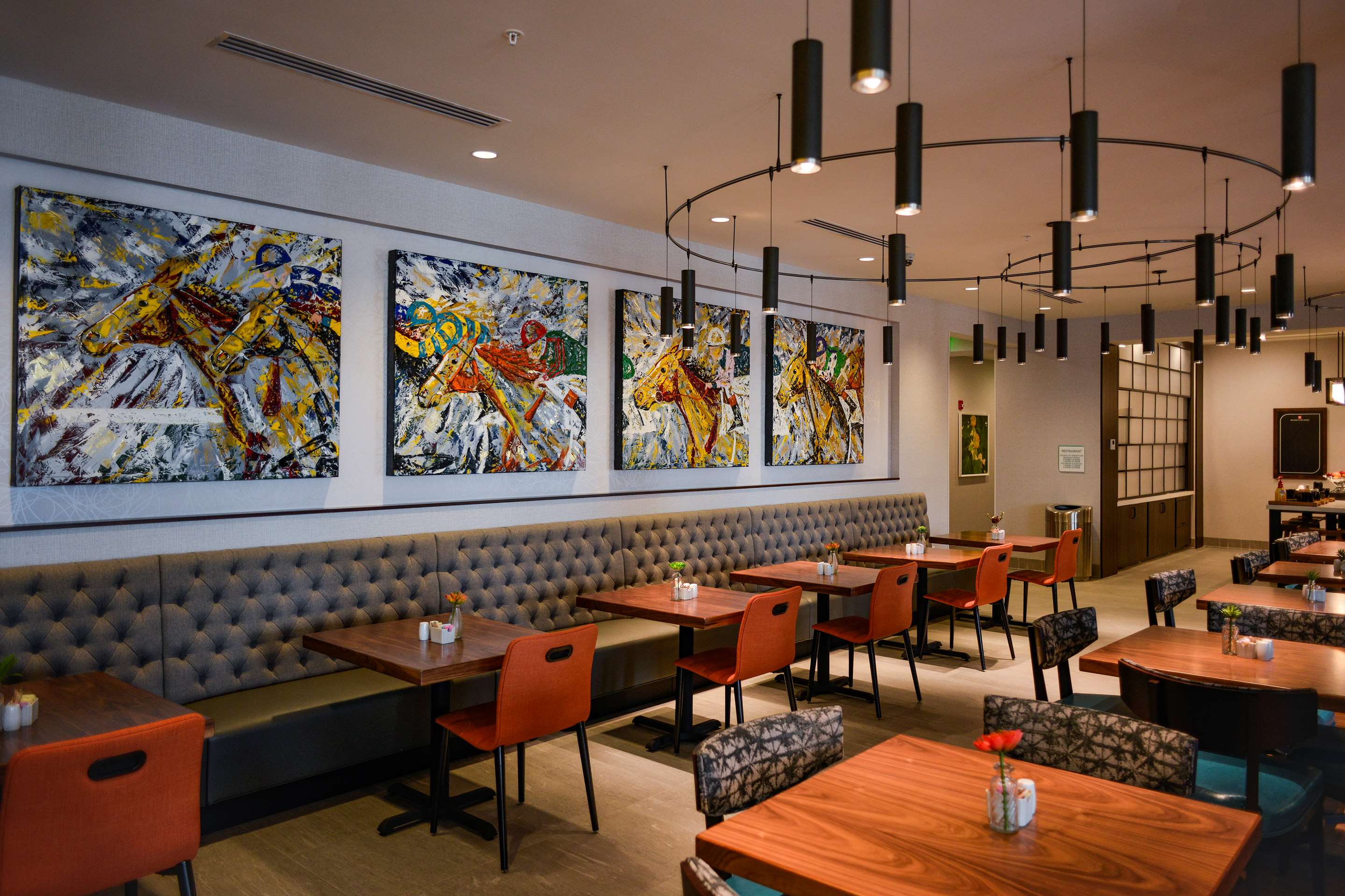 Breakfast Area | Hilton Garden Inn Louisville Mall of St. Matthews