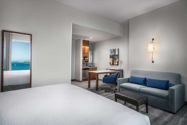  - Embassy Suites Downtown Sarasota