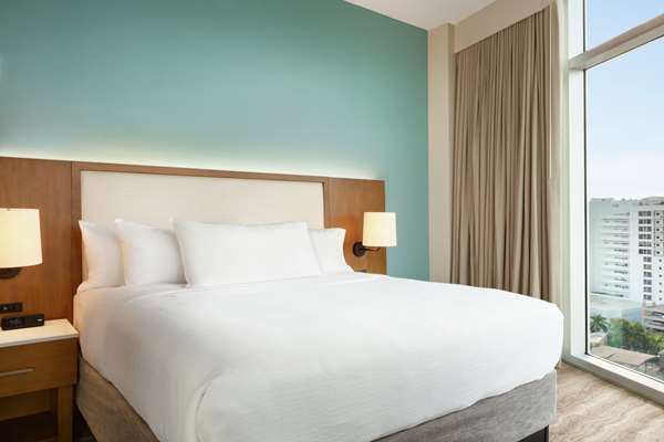  - Embassy Suites Downtown Sarasota