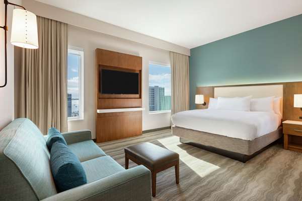  - Embassy Suites Downtown Sarasota